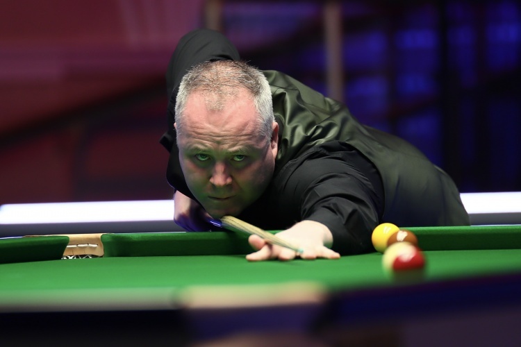 他不仅在背 他不仅在背