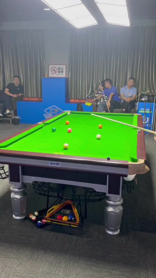 在他的训练 在他的训练