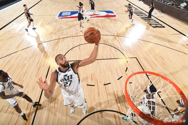 成高度默契 成高度默契